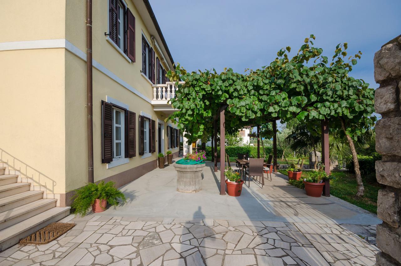 Apartment Aleksandra Rijeka Exterior foto
