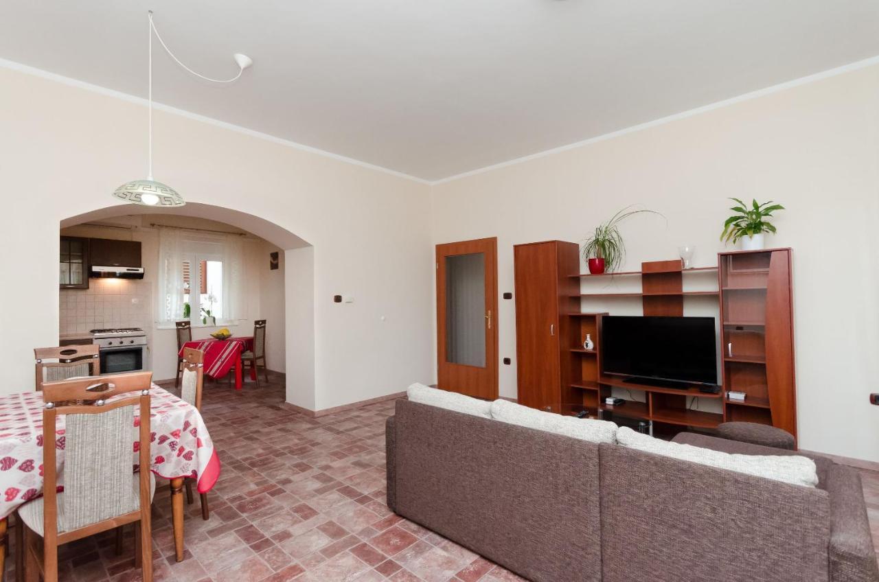 Apartment Aleksandra Rijeka Exterior foto